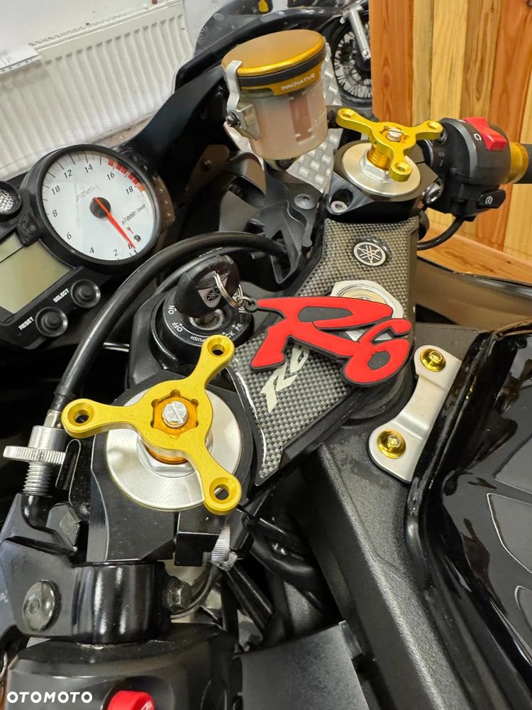 Yamaha R6 - 27
