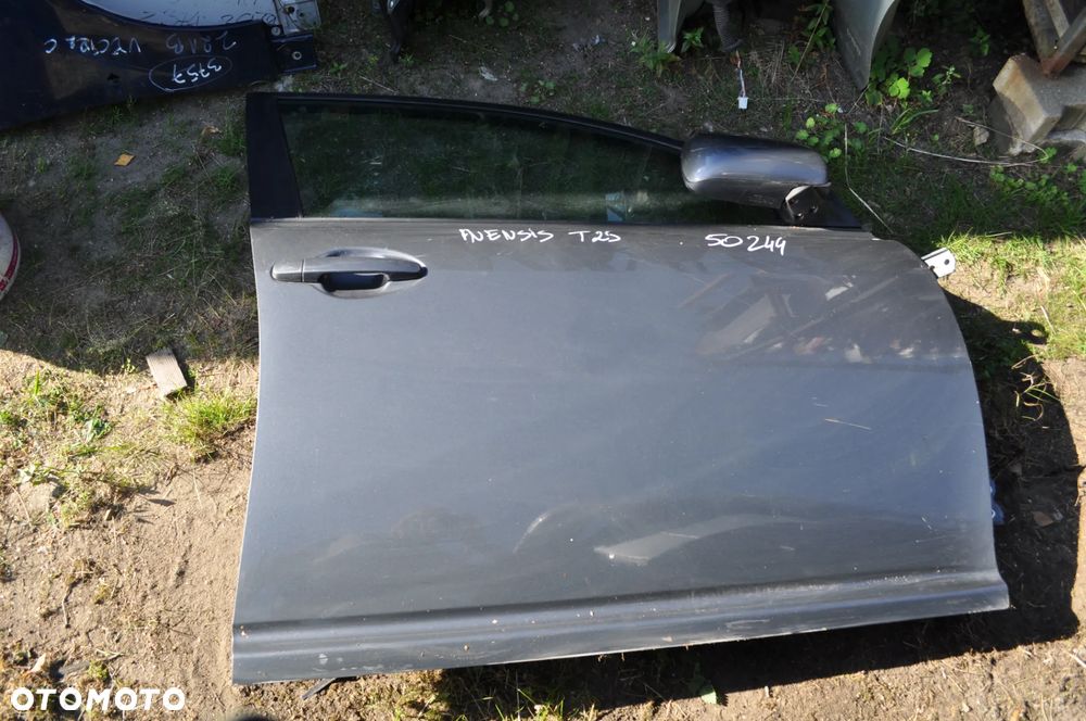 toyota avensis T25 drzwi nr 50244 WYSYŁKA - 1