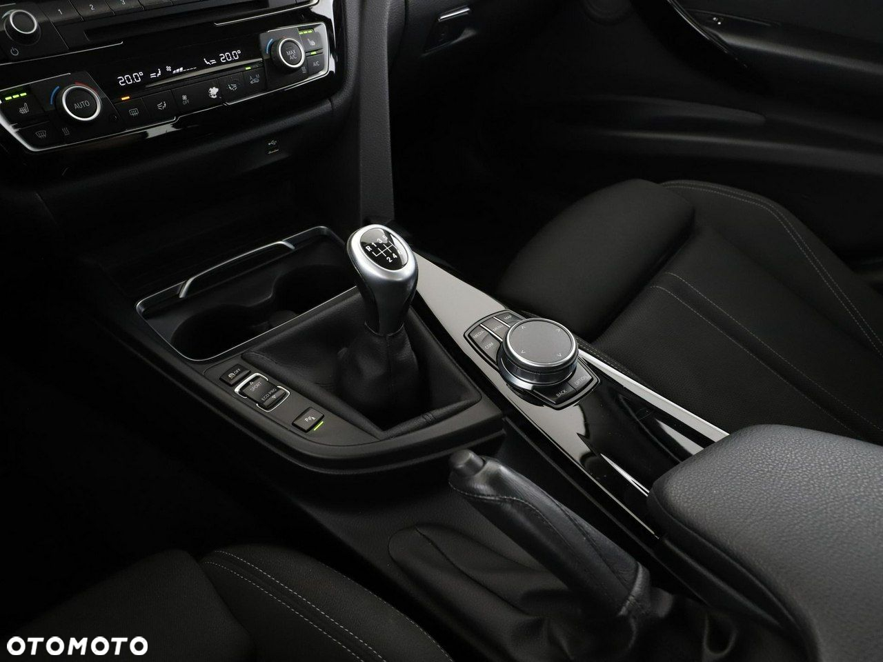 BMW Seria 3 320d Sport Line - 29