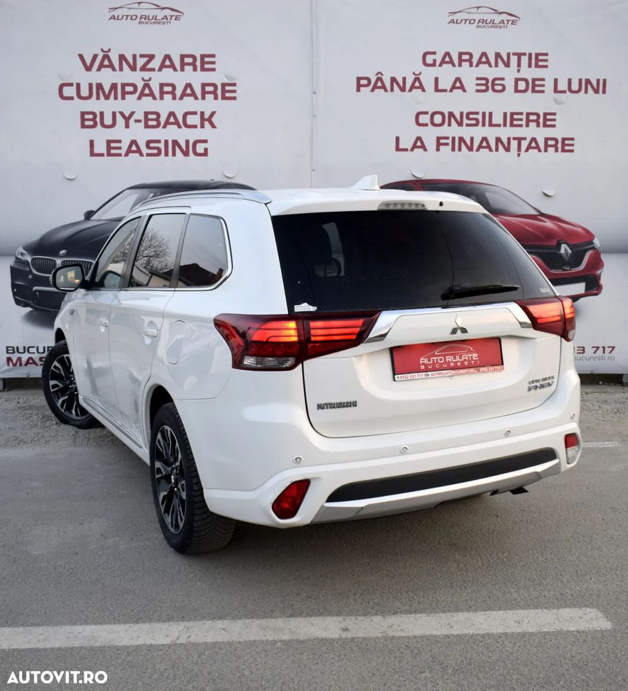 Mitsubishi Outlander 2.0 4WD - 6