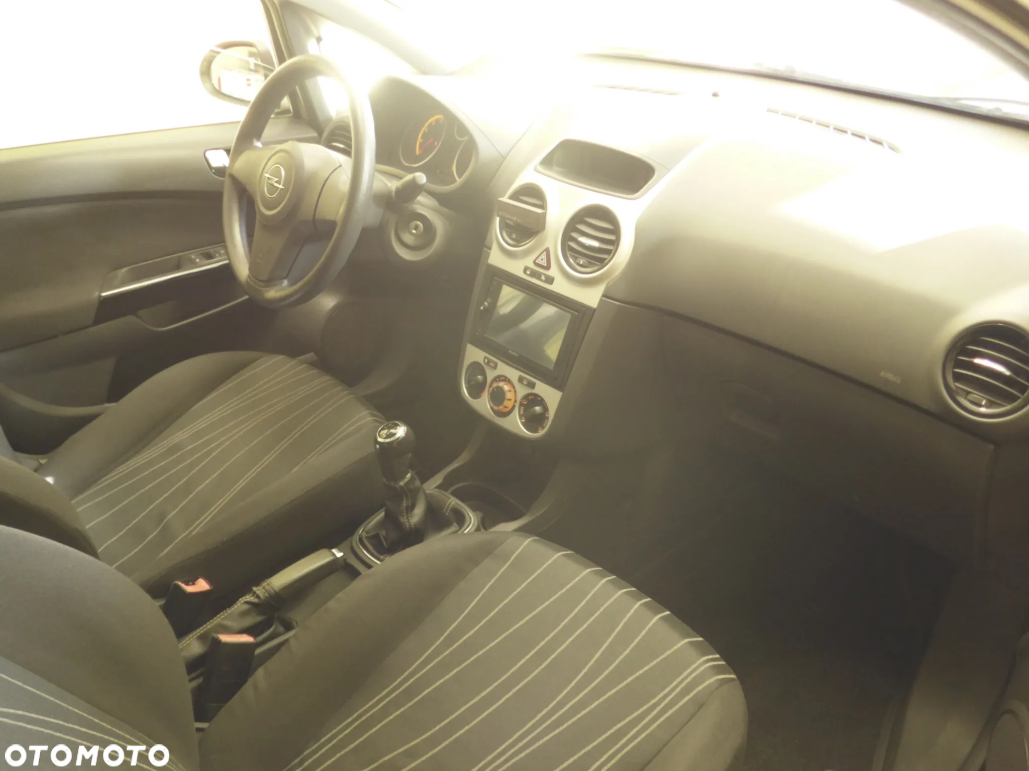 Opel Corsa - 17