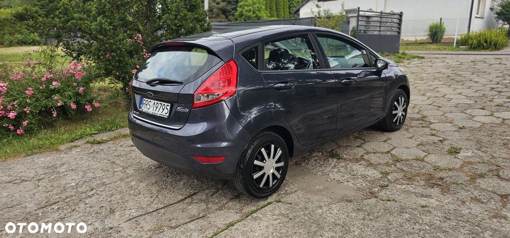 Ford Fiesta - 6