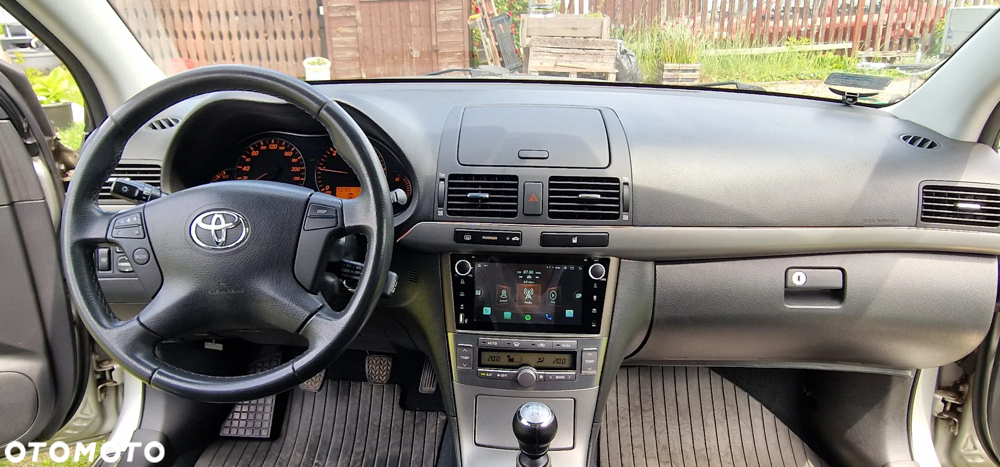 Toyota Avensis 2.0 D-4D Sol - 20