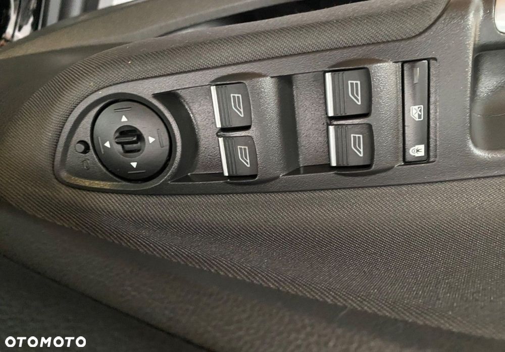 Ford C-MAX - 12
