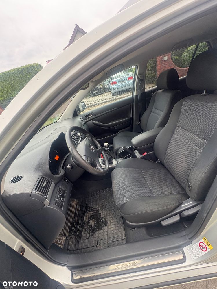 Toyota Avensis 2.0 D-4D Team - 14