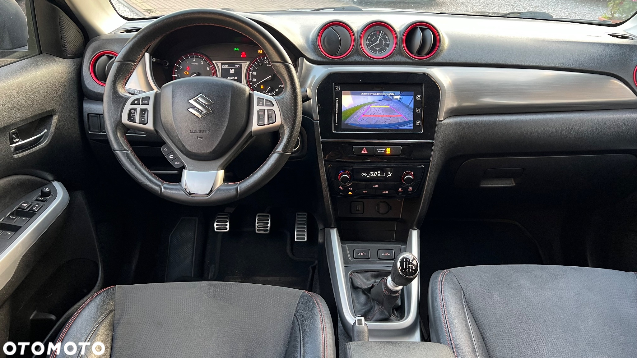 Suzuki Vitara 1.4 Boosterjet Premium 2WD - 14