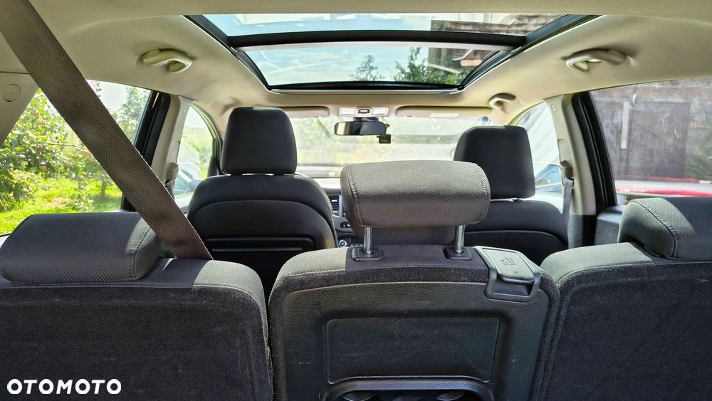 Kia Carens 1.7 CRDi L - 11