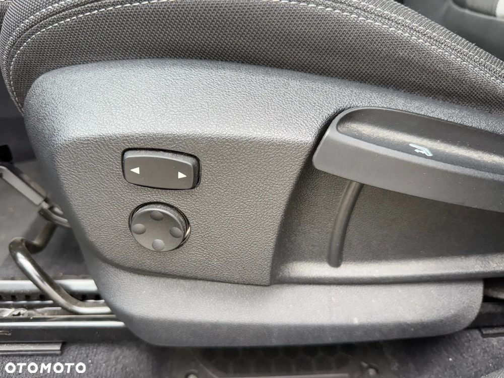 BMW X1 sDrive18d Advantage - 20