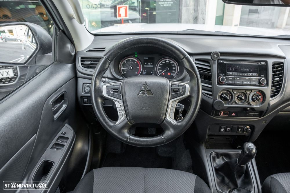 Mitsubishi L200 2.3 DI-D Space Cab Invite 4WD - 12