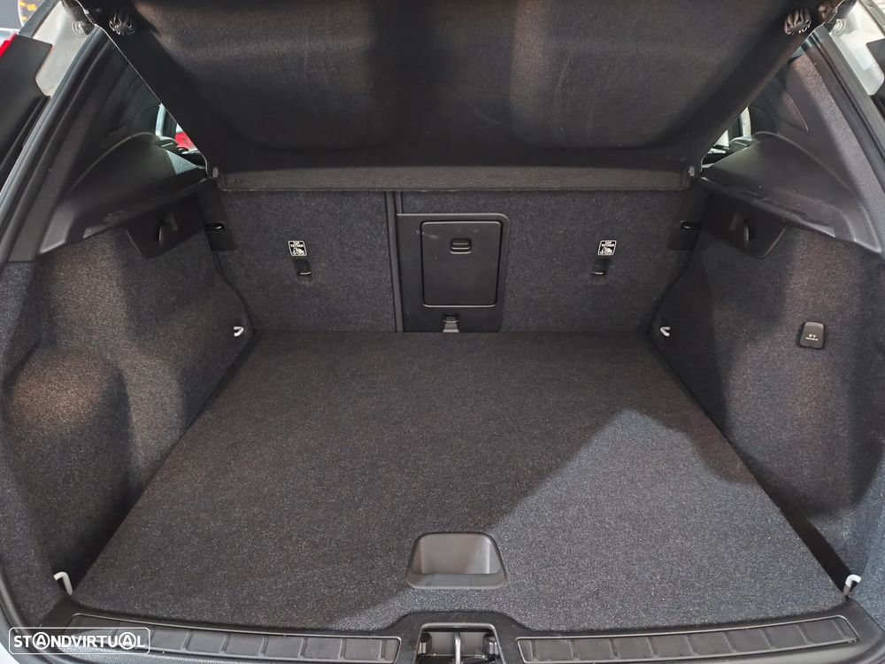Volvo XC 40 T4 Recharge DKG Core - 4