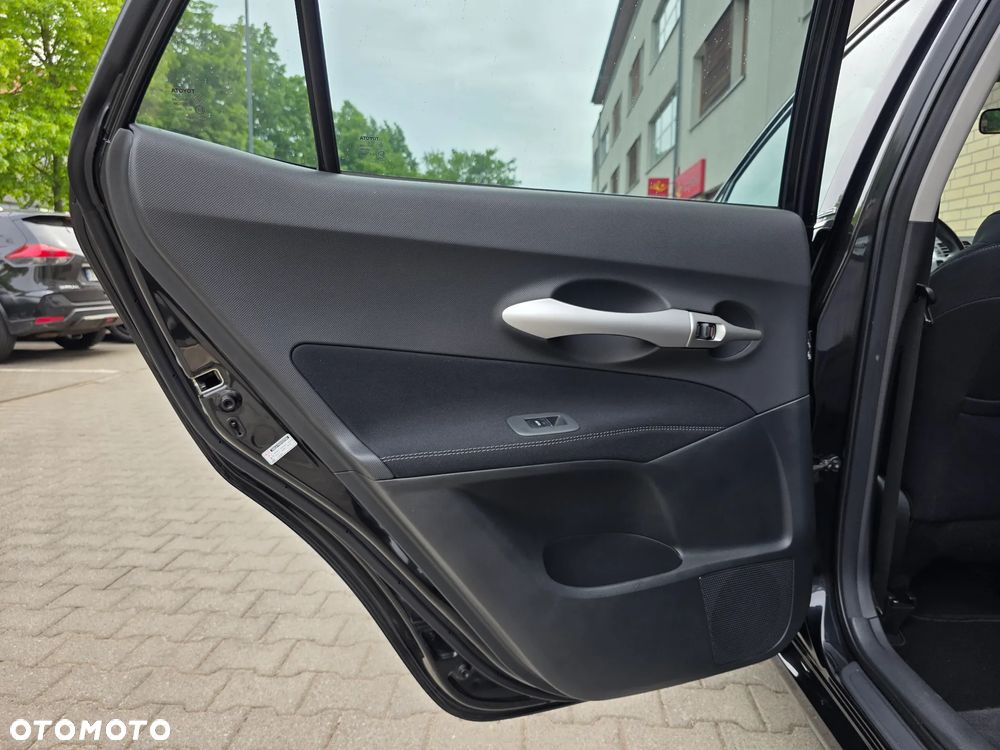 Toyota Auris 1.33 Dual-VVT-i Design Edition - 19