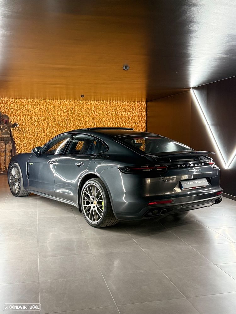 Porsche Panamera 4 E-Hybrid Executive - 2