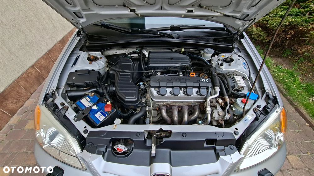 Honda Civic 1.7 ES - 34