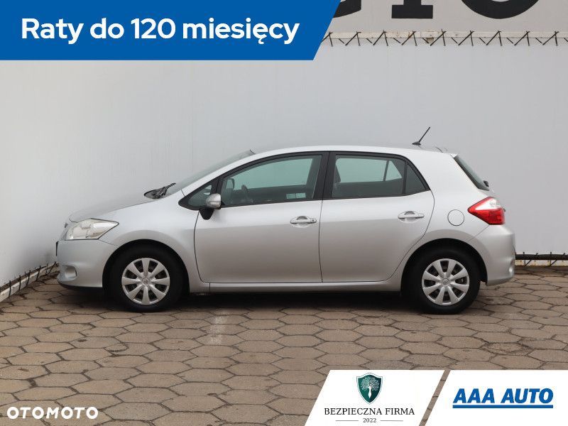 Toyota Auris - 4