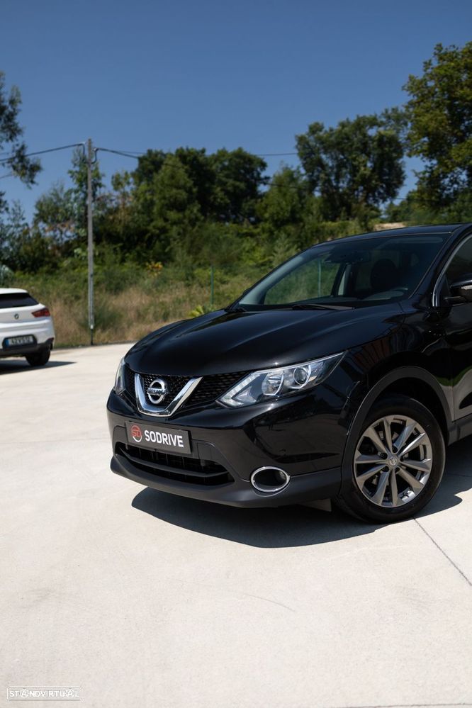 Nissan Qashqai 1.5 dCi N-Connecta - 6