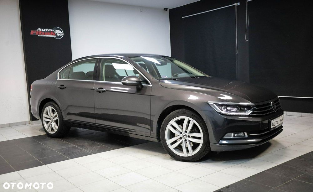 Volkswagen Passat - 2