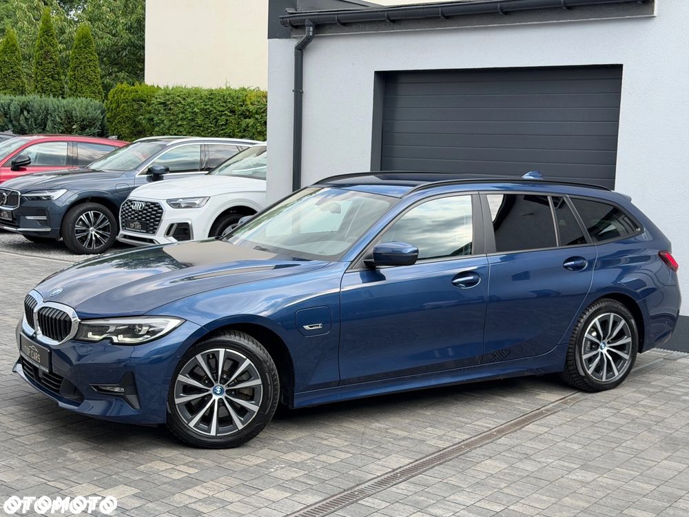 BMW Seria 3 320e Sport Line - 33
