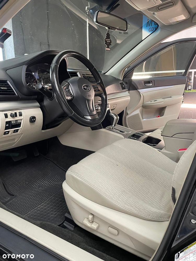 Subaru Legacy 2.5RC 000 - 11