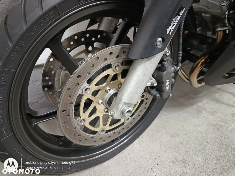 Honda VFR - 23