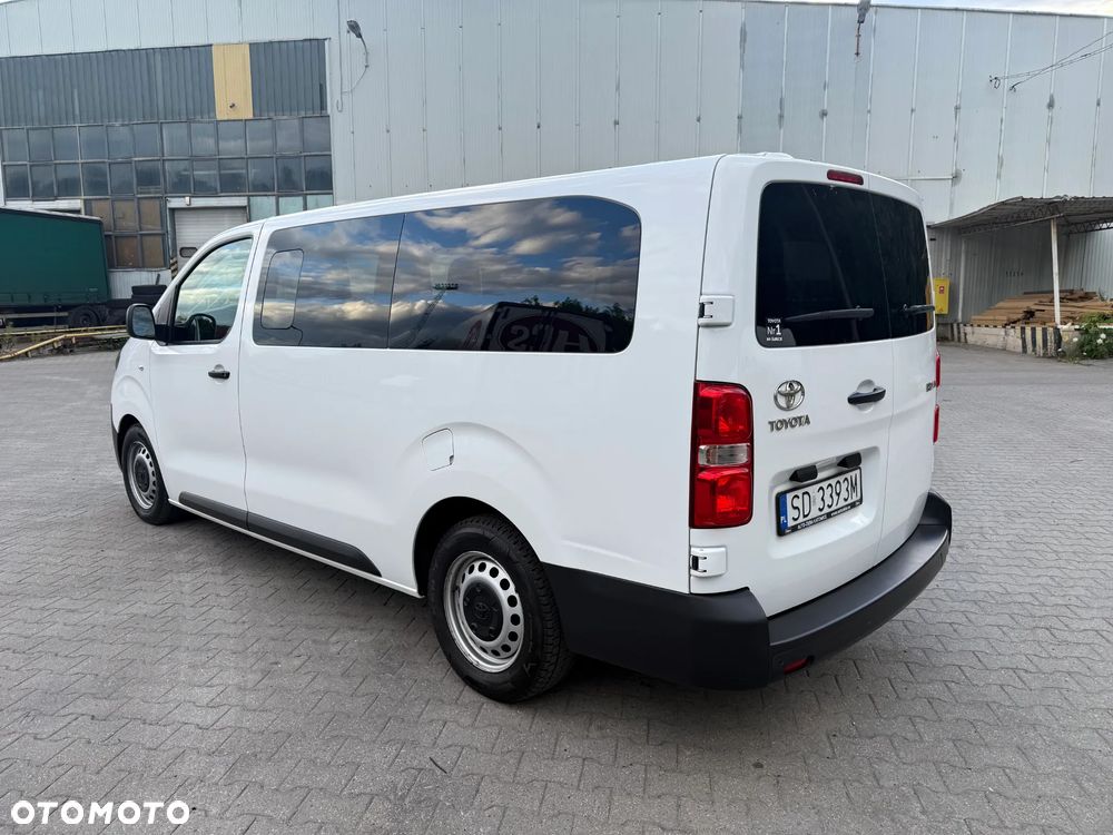 Toyota ProAce Kombi 2.0 D-4D Long 2,8t - 4