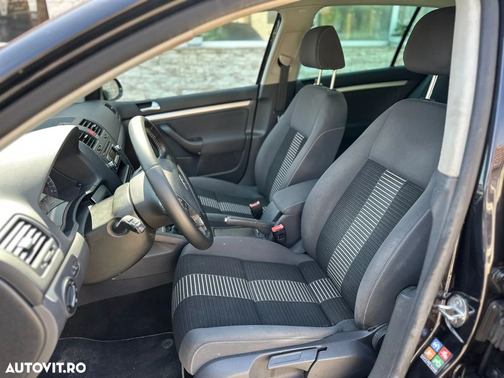 Volkswagen Golf 1.6 United - 28