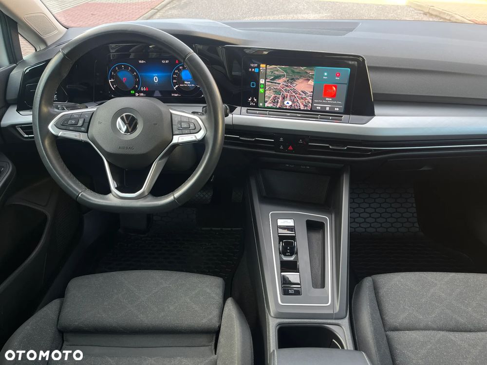 Volkswagen Golf - 11