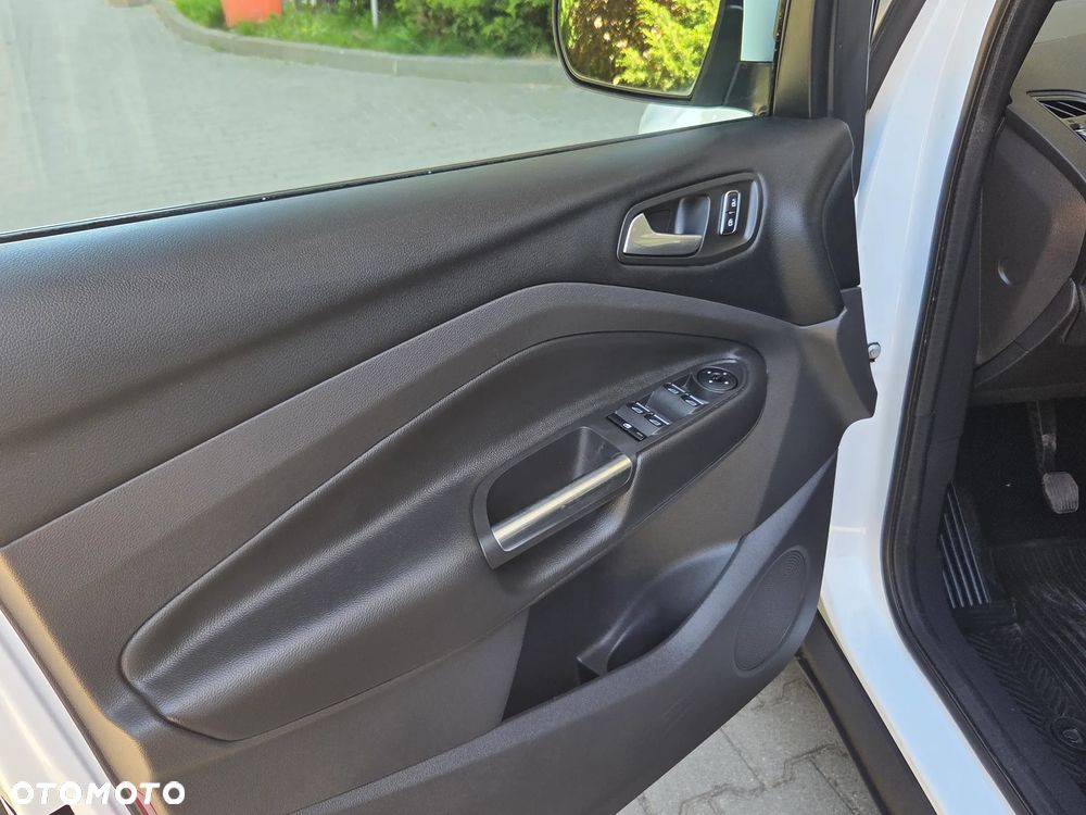 Ford Kuga 2.0 TDCi 4x4 Trend - 22