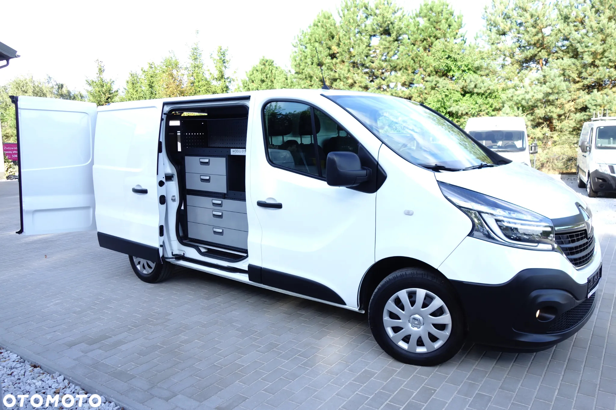 Renault Trafic 2.0 Dci 120 KM L1H1  Zabudowa Klima Webasto 2 x Drzwi Boczne - 2