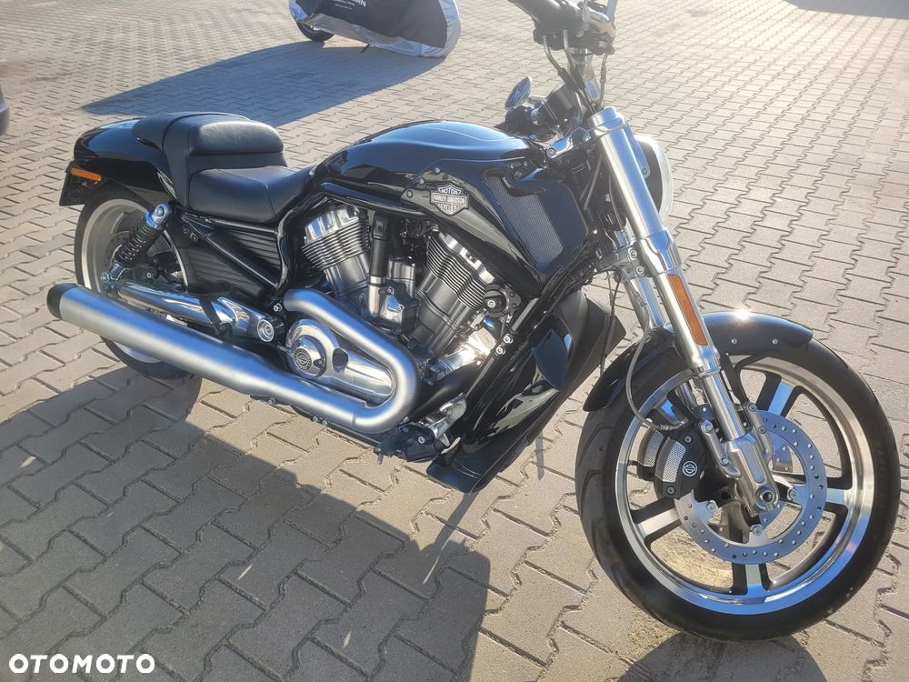 Harley-Davidson V-Rod Muscle - 2