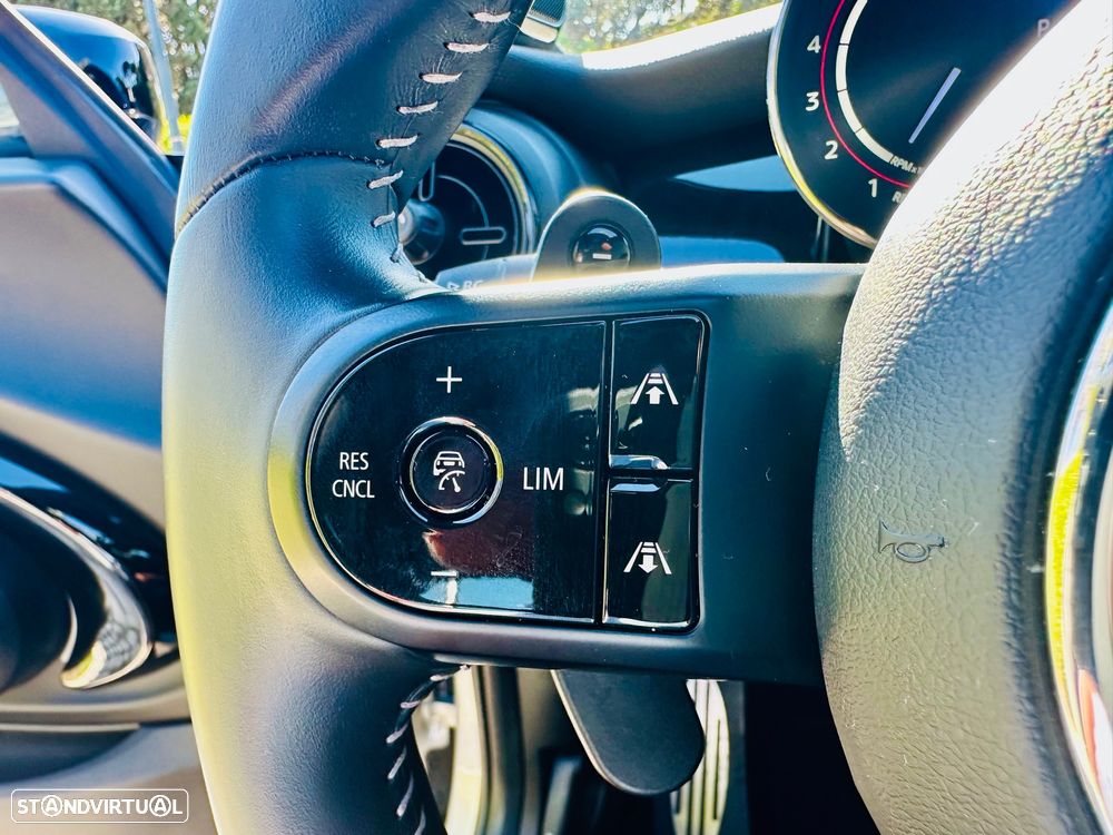 MINI 3 Portas John Cooper Works Plus Auto Desportiva - 27