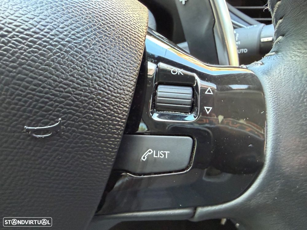 Peugeot 308 1.5 BlueHDi Style EAT8 - 31
