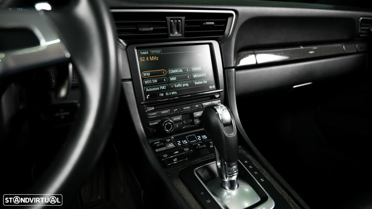 Porsche 911 (991) Turbo S PDK - 32
