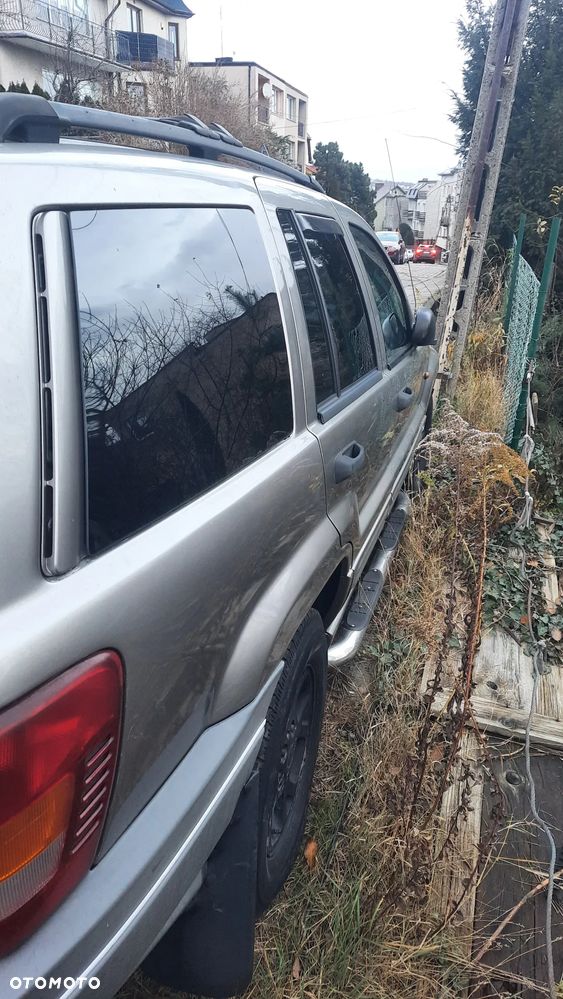 Jeep Grand Cherokee - 4