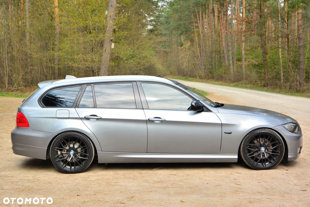 BMW Seria 3 320d - 4