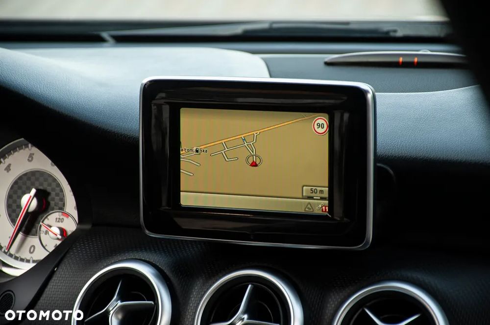 Mercedes-Benz Klasa A 180 Peak Edition - 16