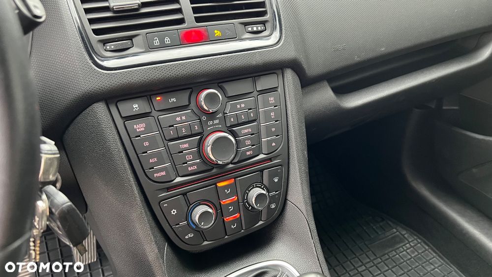 Opel Meriva 1.4 T Cosmo - 8