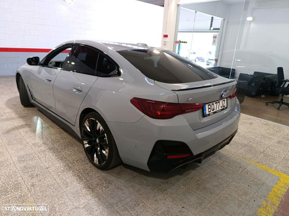 BMW i4 eDrive35 Edição Desportiva M - 2