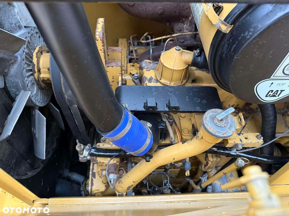 Caterpillar D4H LGP - 9