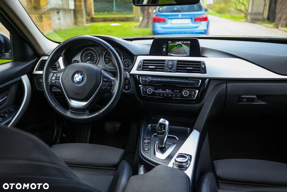 BMW Seria 3 318d Edition Luxury Line Purity - 25