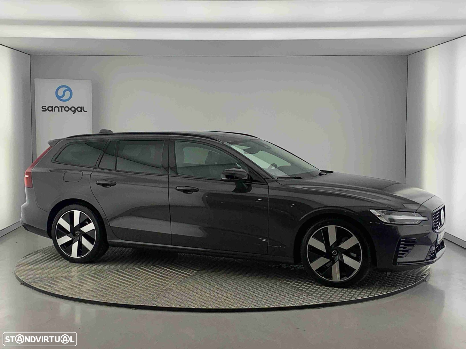 Volvo V60 2.0 T6 AWD TE Plus Dark - 1