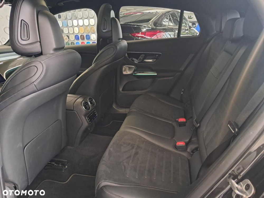 Mercedes-Benz GLC - 23
