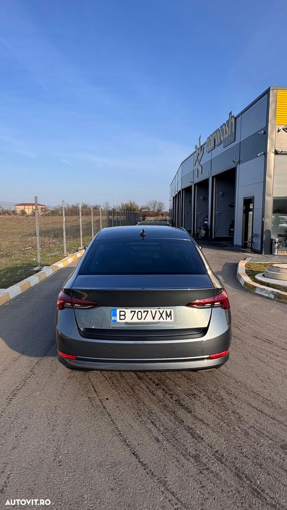 Skoda Octavia 2.0 TDI DSG Ambition - 6