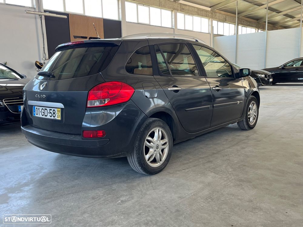 Renault Clio Sport Tourer - 7