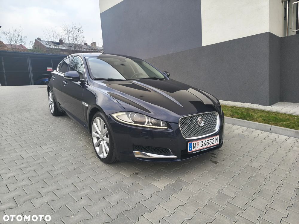 Jaguar XF 3.0 V6 D Luxury - 12