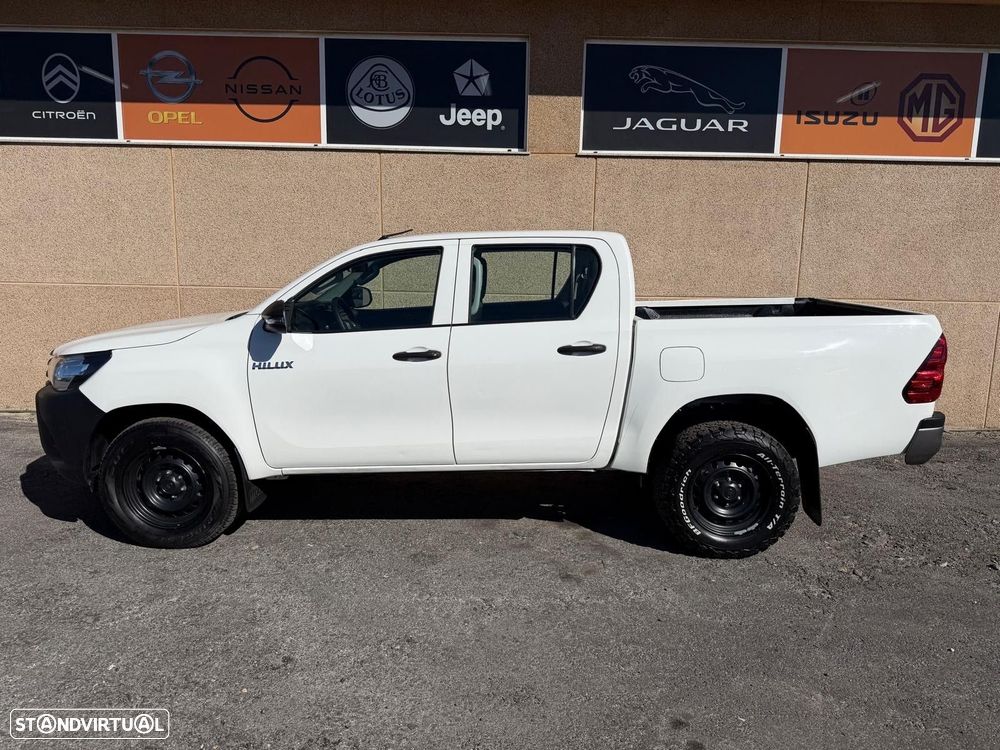 Toyota Hilux 2.4 D-4D 4WD CD Premium Edition - 1