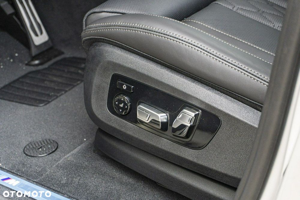 BMW X6 - 15