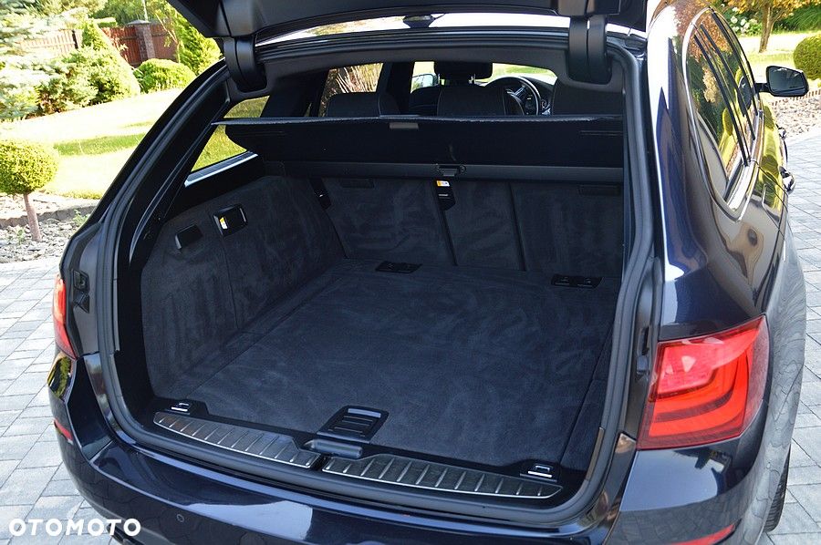 BMW Seria 5 530d xDrive Sport-Aut Modern Line - 20
