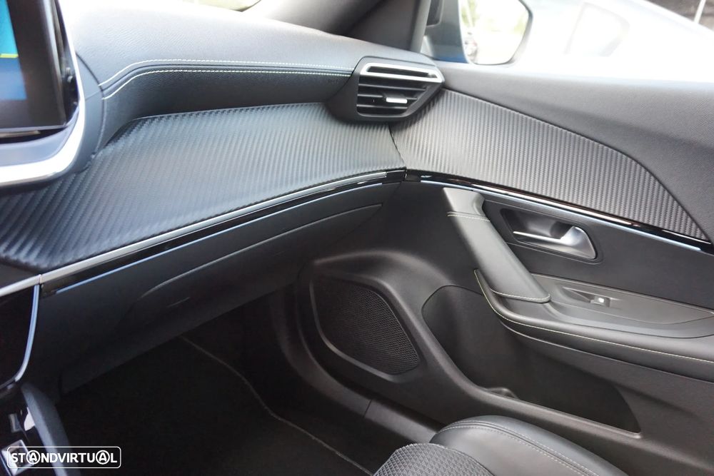 Peugeot e-2008 50 kWh GT Line - 53