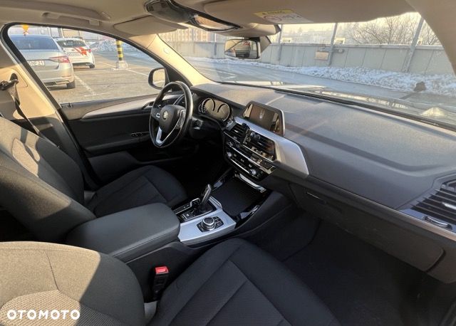 BMW X3 xDrive20d Business Edition - 14