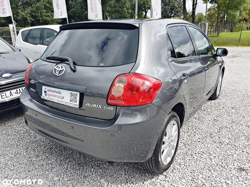Toyota Auris 2.0 D-4D Executive - 7